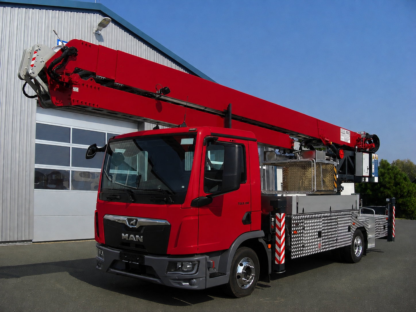 AMAK 80.1 E HYBRIDANTRIEB AMAK Autokran